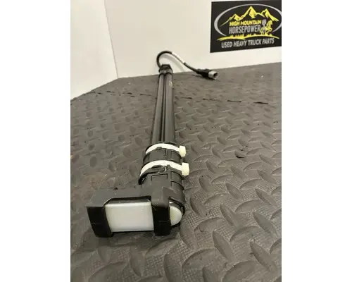 KENWORTH T680 DEF Level Sensor