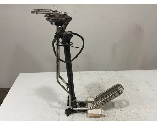 KENWORTH T680 DEF Level Sensor