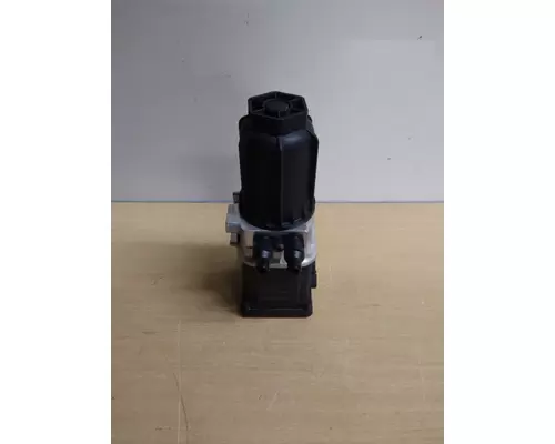 KENWORTH T680 DEF PUMP