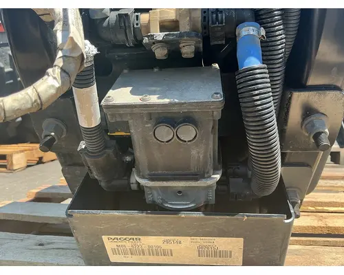 KENWORTH T680 DEF Pump