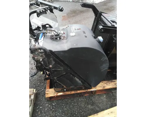 KENWORTH T680 DEF TANK