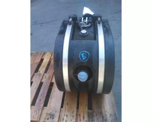 KENWORTH T680 DEF TANK