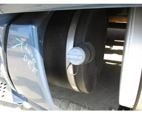 KENWORTH T680 DEF TANK