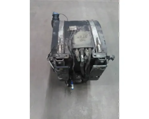 KENWORTH T680 DEF TANK