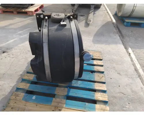 KENWORTH T680 DEF TANK