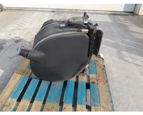 KENWORTH T680 DEF TANK