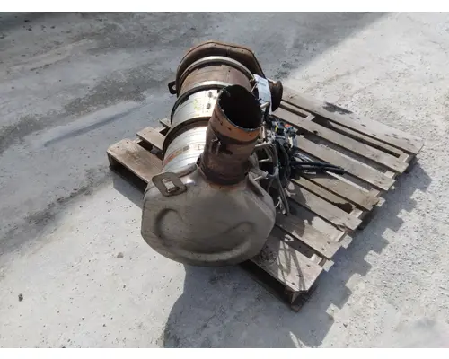 KENWORTH T680 DEF TANK