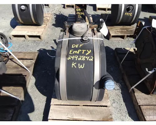 KENWORTH T680 DEF TANK