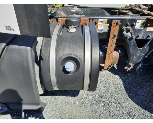 KENWORTH T680 DEF TANK