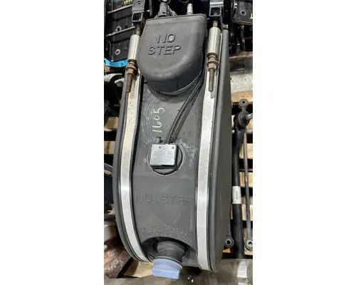 KENWORTH T680 DEF Tank