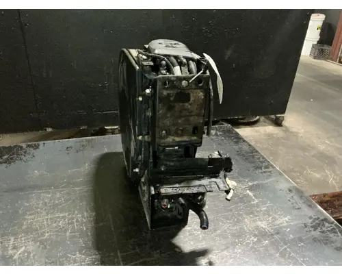 KENWORTH T680 DEF Tank