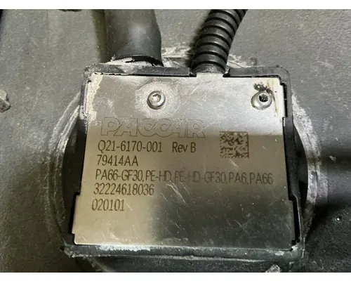 KENWORTH T680 DEF Tank