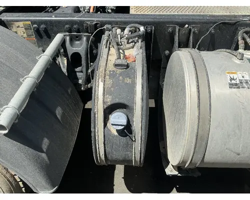 KENWORTH T680 DEF Tank