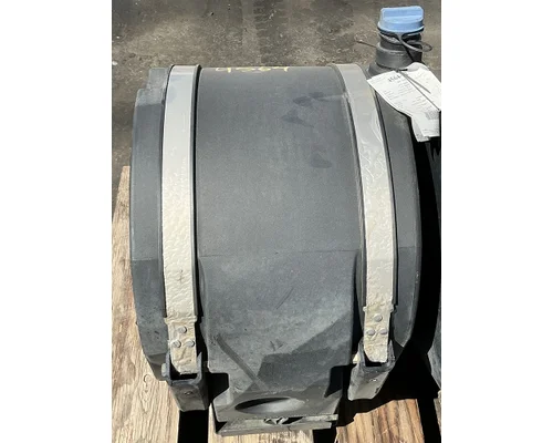 KENWORTH T680 DEF Tank
