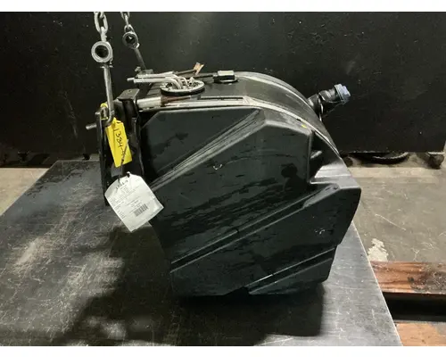 KENWORTH T680 DEF Tank