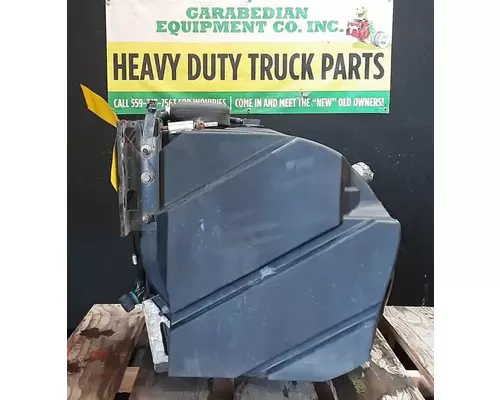 KENWORTH T680 DEF Tank