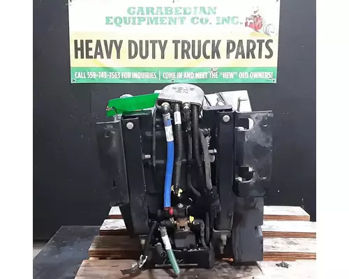 KENWORTH T680 DEF Tank