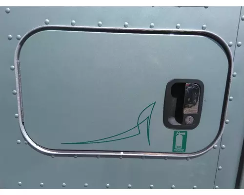 KENWORTH T680 DOOR, COMPARTMENT