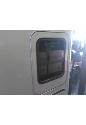 KENWORTH T680 DOOR, COMPARTMENT