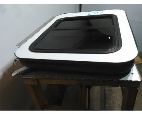 KENWORTH T680 DOOR, COMPARTMENT