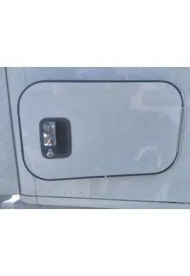 KENWORTH T680 DOOR, COMPARTMENT