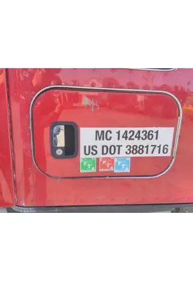 KENWORTH T680 DOOR, COMPARTMENT