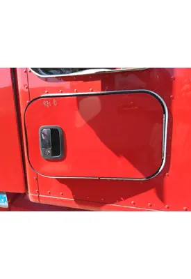 KENWORTH T680 DOOR, COMPARTMENT