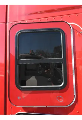 KENWORTH T680 DOOR, COMPARTMENT