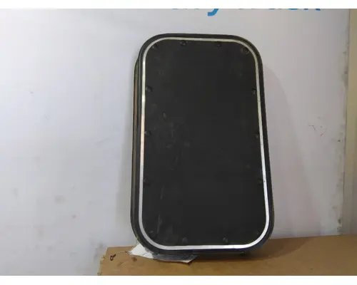 KENWORTH T680 DOOR, COMPARTMENT