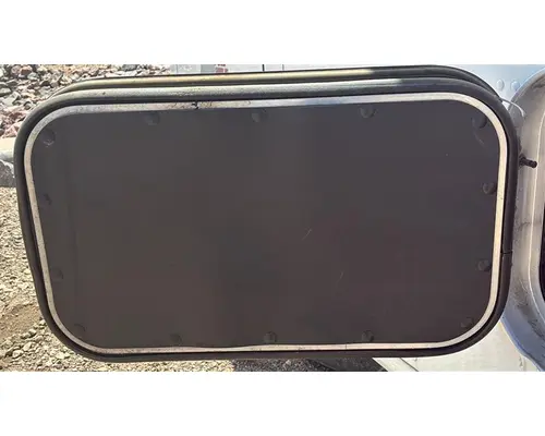 KENWORTH T680 DOOR, COMPARTMENT
