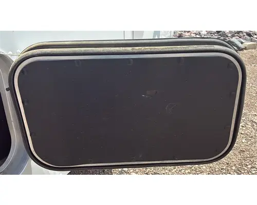 KENWORTH T680 DOOR, COMPARTMENT
