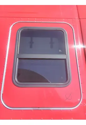 KENWORTH T680 DOOR, COMPARTMENT