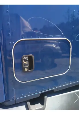 KENWORTH T680 DOOR, COMPARTMENT