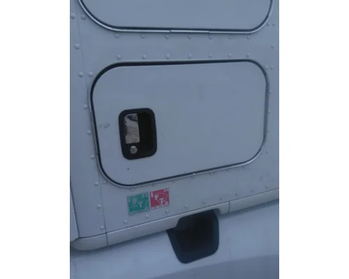 KENWORTH T680 DOOR, COMPARTMENT
