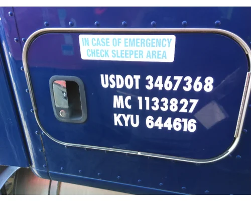 KENWORTH T680 DOOR, COMPARTMENT