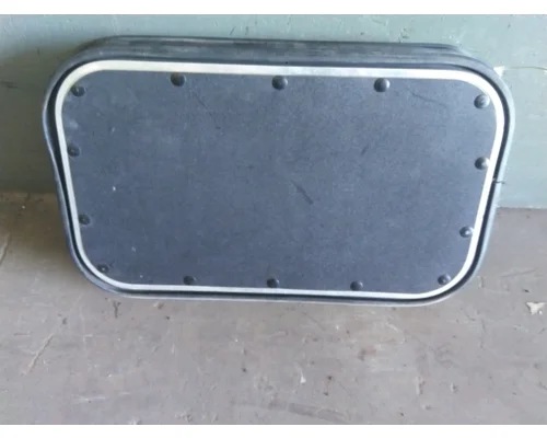 KENWORTH T680 DOOR, COMPARTMENT