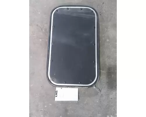 KENWORTH T680 DOOR, COMPARTMENT