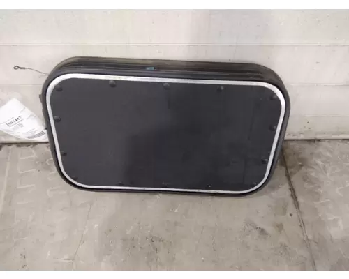 KENWORTH T680 DOOR, COMPARTMENT