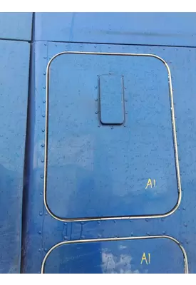 KENWORTH T680 DOOR, COMPARTMENT