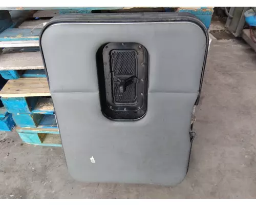 KENWORTH T680 DOOR, COMPARTMENT