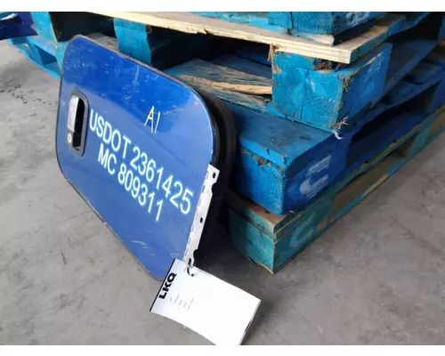 KENWORTH T680 DOOR, COMPARTMENT