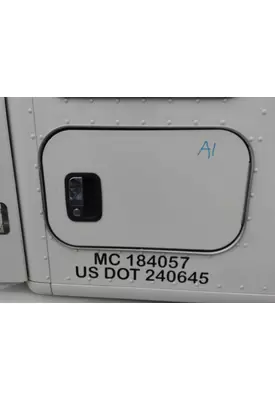 KENWORTH T680 DOOR, COMPARTMENT