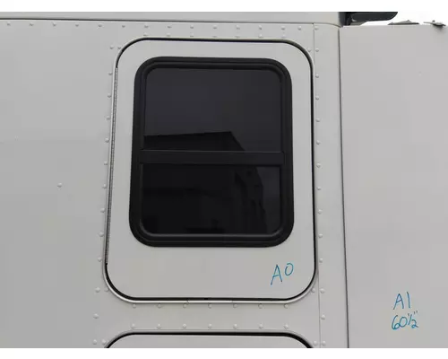 KENWORTH T680 DOOR, COMPARTMENT