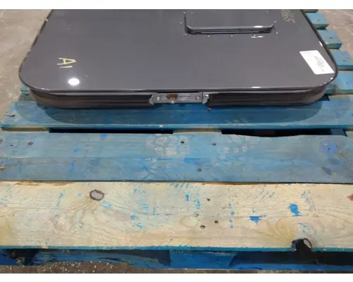 KENWORTH T680 DOOR, COMPARTMENT