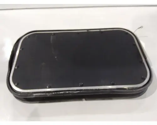 KENWORTH T680 DOOR, COMPARTMENT