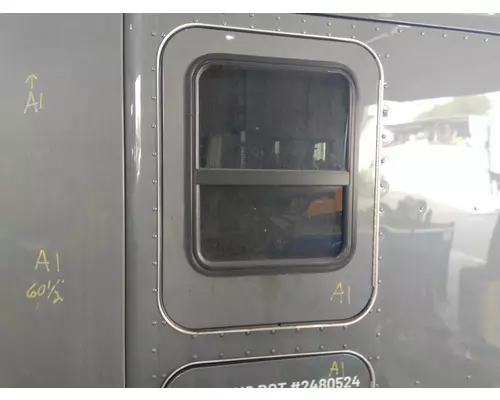 KENWORTH T680 DOOR, COMPARTMENT