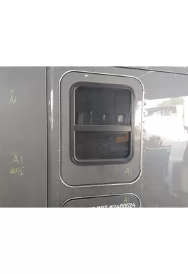 KENWORTH T680 DOOR, COMPARTMENT