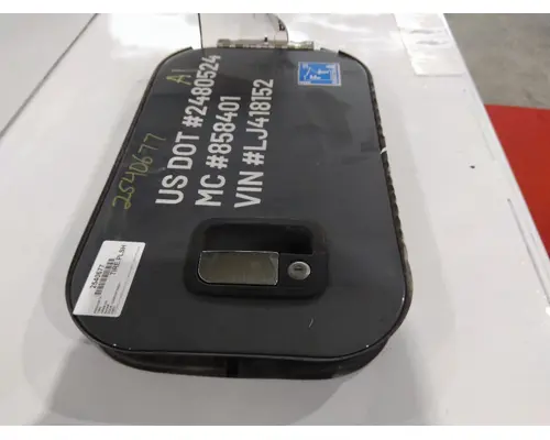 KENWORTH T680 DOOR, COMPARTMENT