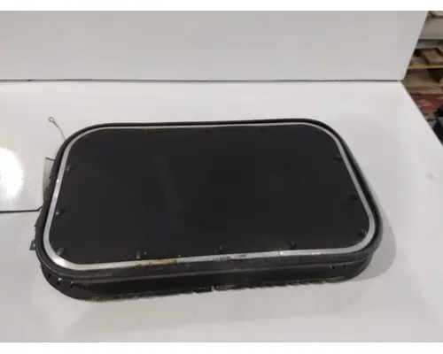 KENWORTH T680 DOOR, COMPARTMENT