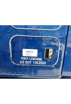 KENWORTH T680 DOOR, COMPARTMENT